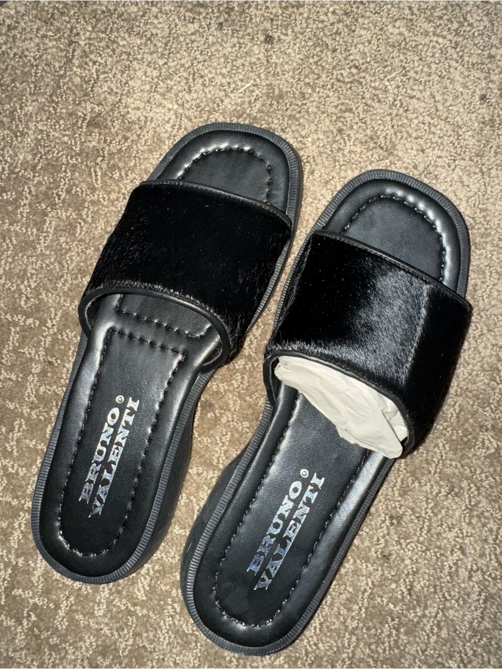 TAKUNA Women’s Black Faux-Hair Slide Mules